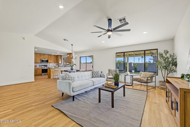 3061 W COUNTRY CLUB Terrace, Phoenix, AZ 85027
