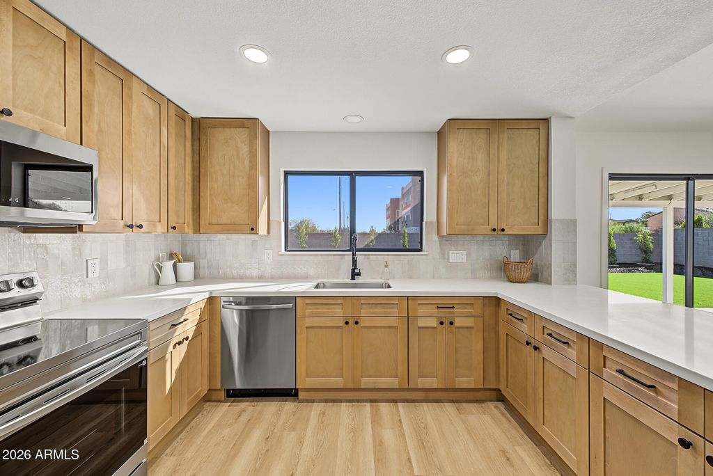 3061 W COUNTRY CLUB Terrace, Phoenix, AZ 85027 — photo 3