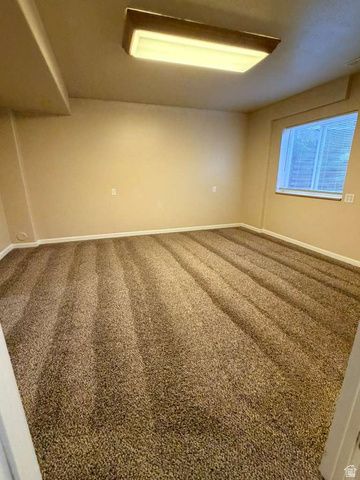 721 W 1960 N, Clinton, UT 84015