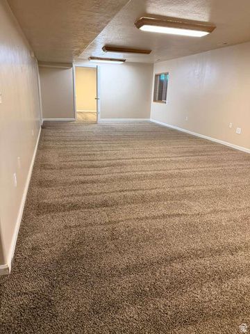721 W 1960 N, Clinton, UT 84015
