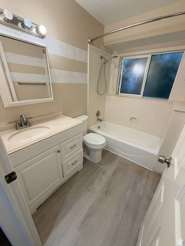 721 W 1960 N, Clinton, UT 84015