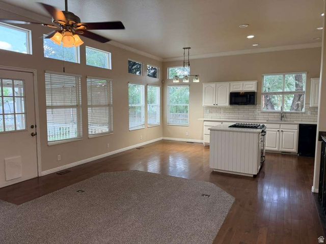 721 W 1960 N, Clinton, UT 84015