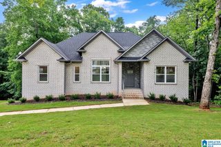 7945 FOREST LOOP, Pinson, AL 35126