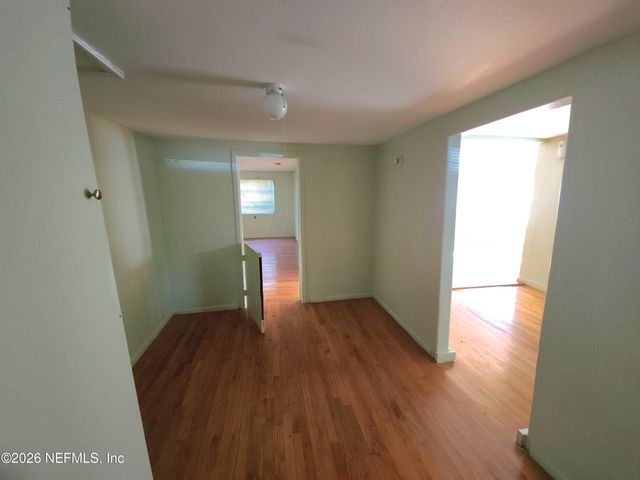 930 CESERY Boulevard, Jacksonville, FL 32211