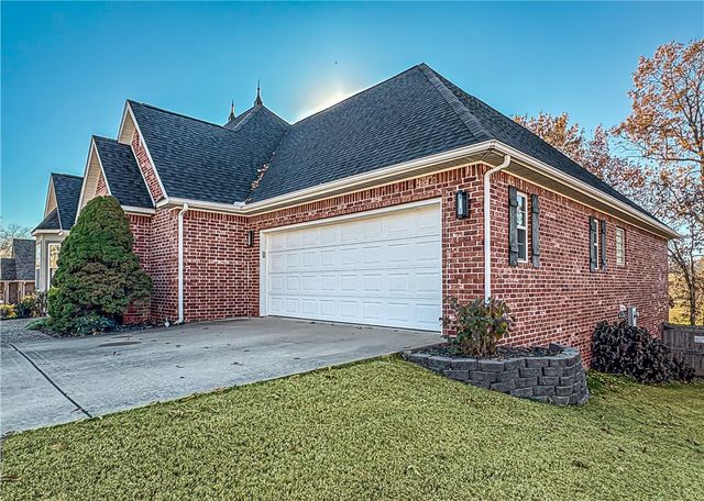 1918 Daly Drive, Harrison, AR 72601
