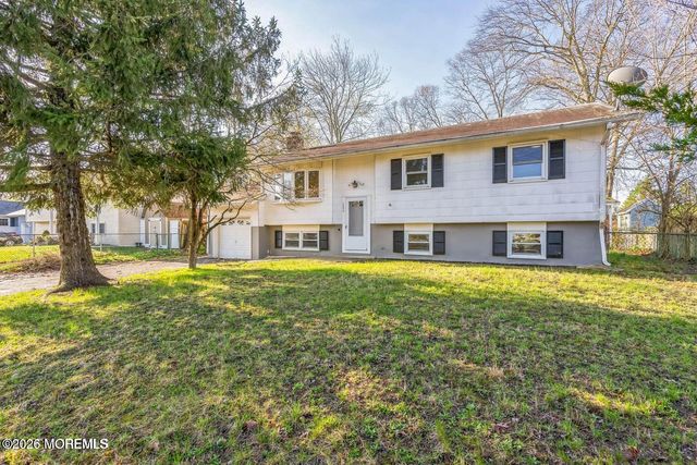 1575 Deer Hollow Drive, Toms River, NJ 08753