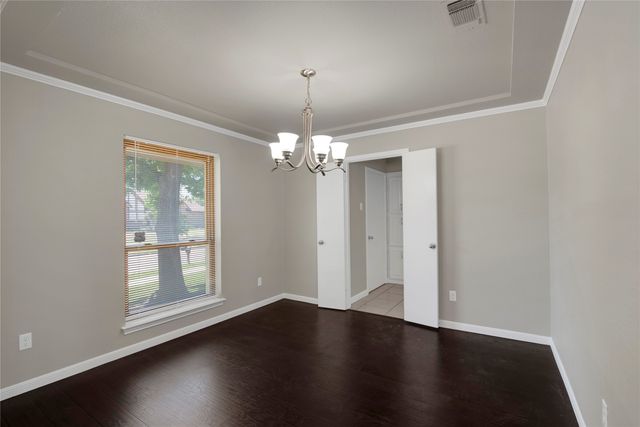 1733 Brighton Drive, Carrollton, TX 75007