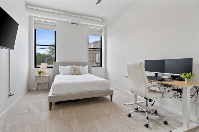 2512 N Bosworth Avenue 208, Chicago, IL 60614