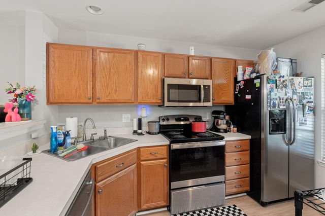 502 Pine Bluff Drive, Summerville, SC 29483