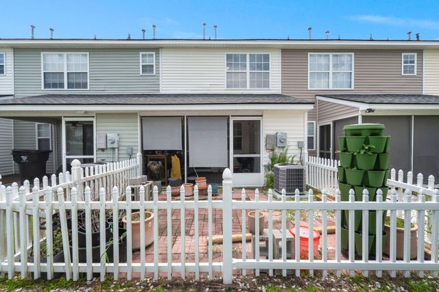 502 Pine Bluff Drive, Summerville, SC 29483