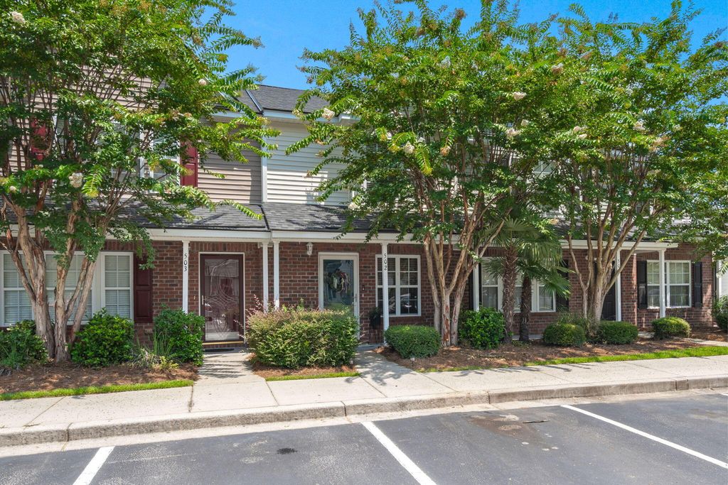 502 Pine Bluff Drive, Summerville, SC 29483