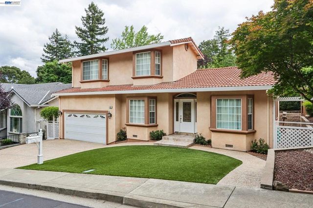 5305 Willow Glen Pl, Castro Valley, CA 94546