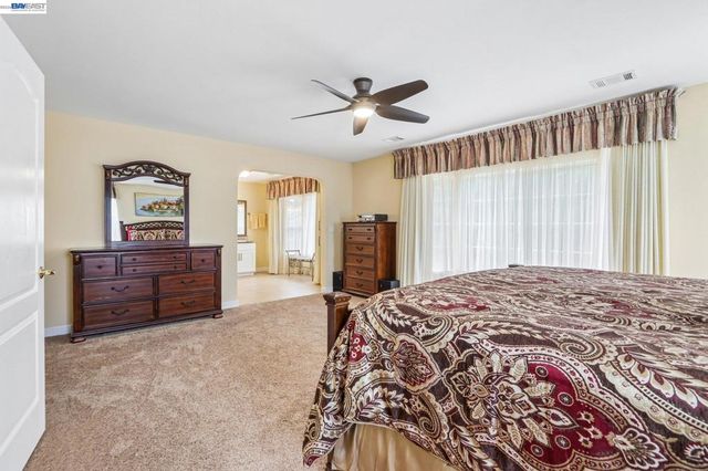 5305 Willow Glen Pl, Castro Valley, CA 94546