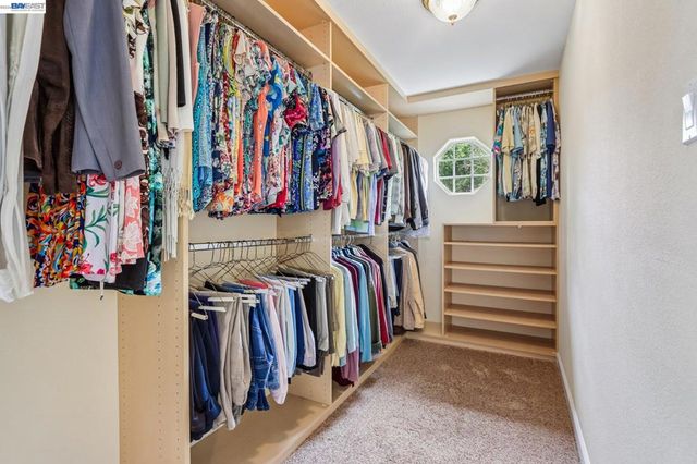5305 Willow Glen Pl, Castro Valley, CA 94546