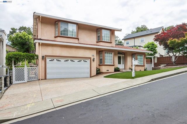 5305 Willow Glen Pl, Castro Valley, CA 94546