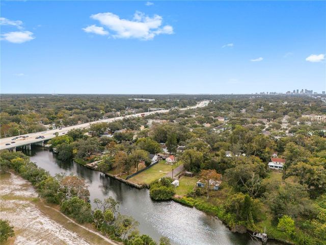 7920 N BRANCH AVENUE, Tampa, FL 33604