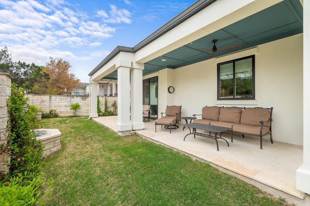 60 Autumn Oaks DR, The Hills, TX 78738