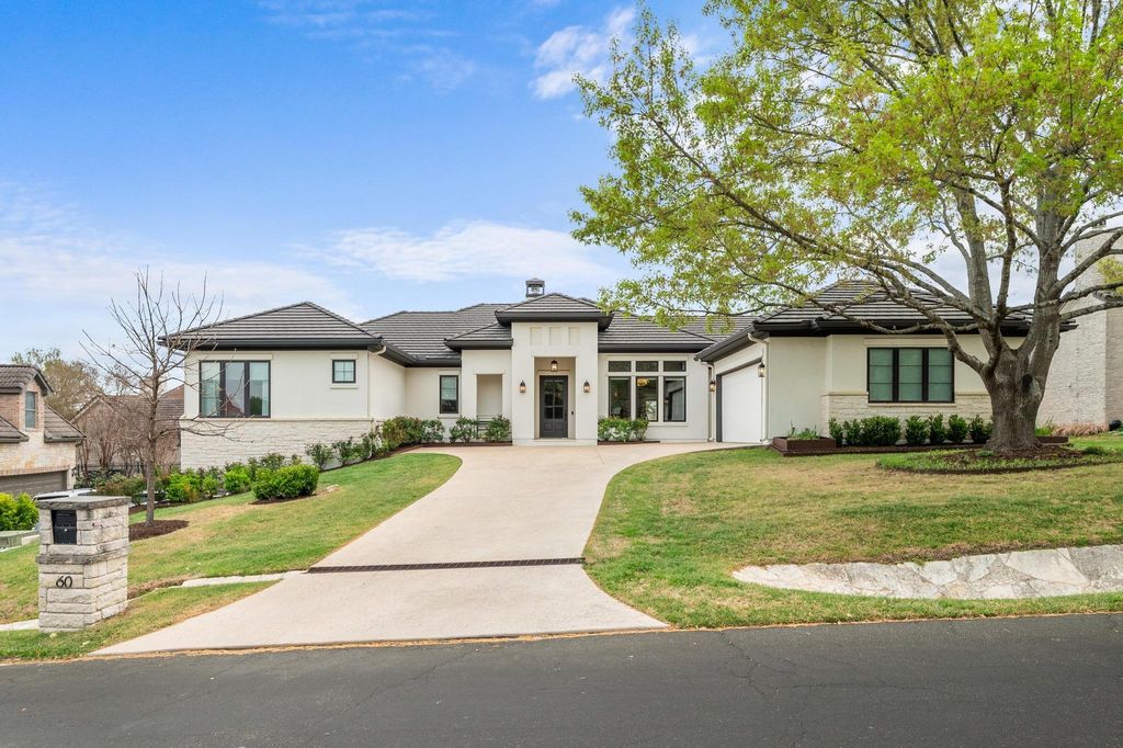 60 Autumn Oaks DR, The Hills, TX 78738