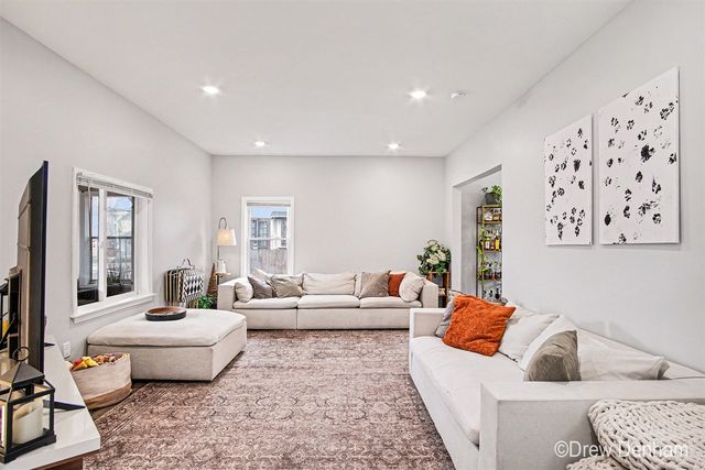 1148 Bates Street, Grand Rapids, MI 49506