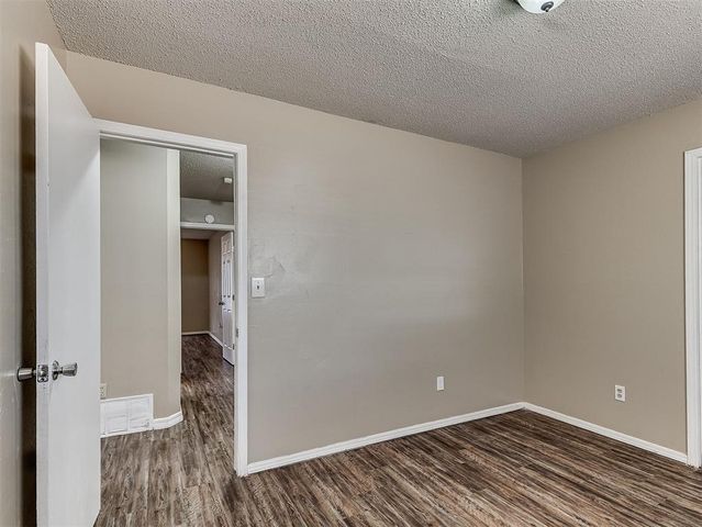9404 S Winston Way, Oklahoma City, OK 73139