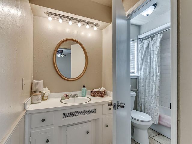 9404 S Winston Way, Oklahoma City, OK 73139