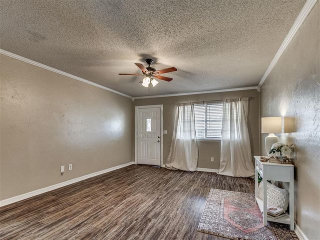 9404 S Winston Way, Oklahoma City, OK 73139