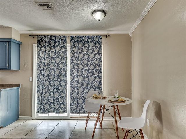 9404 S Winston Way, Oklahoma City, OK 73139