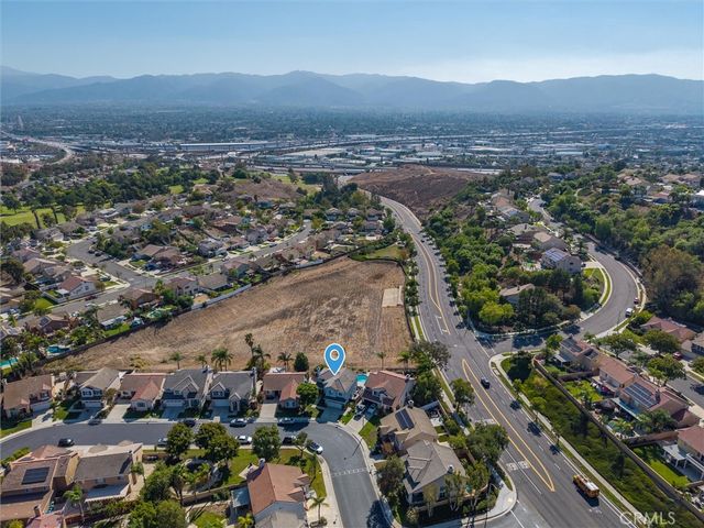 712 Shaffer Street, Corona, CA 92879