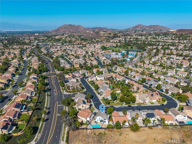 712 Shaffer Street, Corona, CA 92879