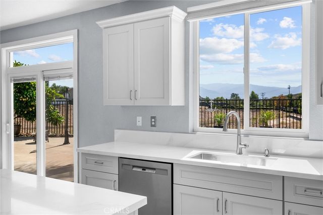 712 Shaffer Street, Corona, CA 92879