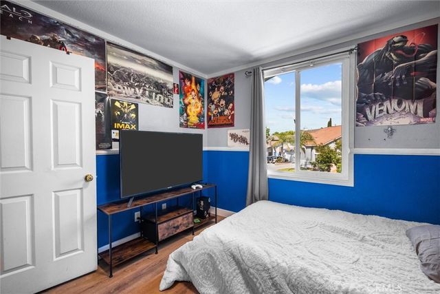712 Shaffer Street, Corona, CA 92879