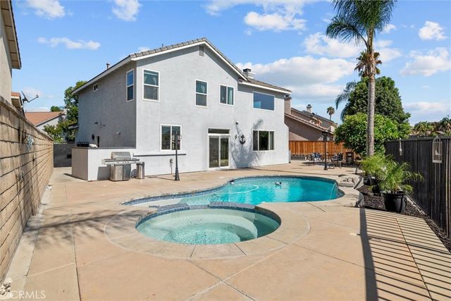 712 Shaffer Street, Corona, CA 92879