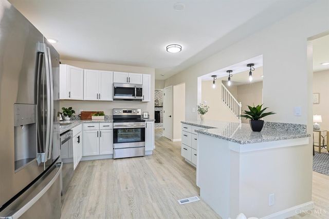 6029 Waldway Lane, Cincinnati, OH 45224