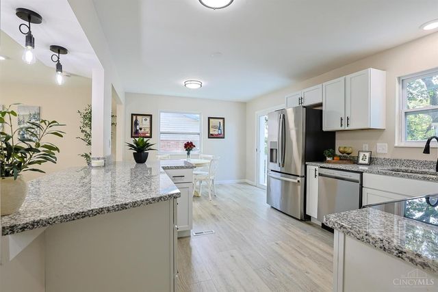 6029 Waldway Lane, Cincinnati, OH 45224