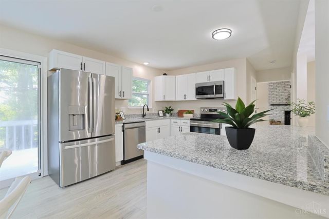 6029 Waldway Lane, Cincinnati, OH 45224