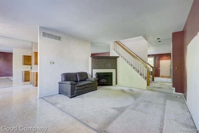 7354 Birkshire, West Bloomfield, MI 48322