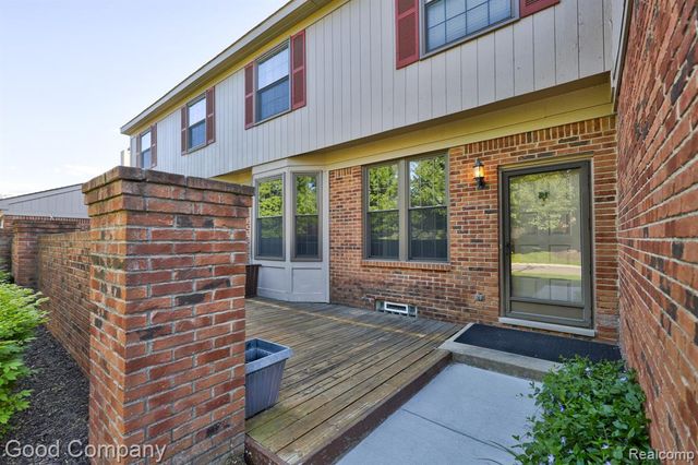 7354 Birkshire, West Bloomfield, MI 48322