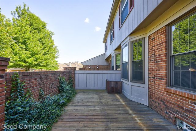7354 Birkshire, West Bloomfield, MI 48322