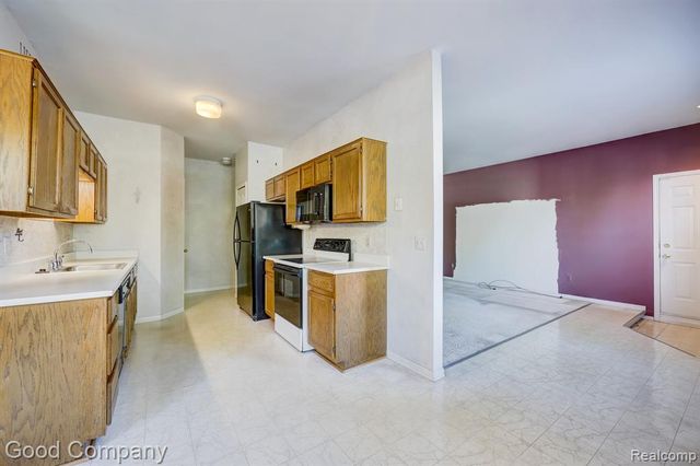 7354 Birkshire, West Bloomfield, MI 48322