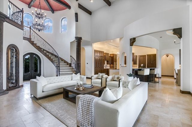 26804 Masters Parkway, Spicewood, TX 78669