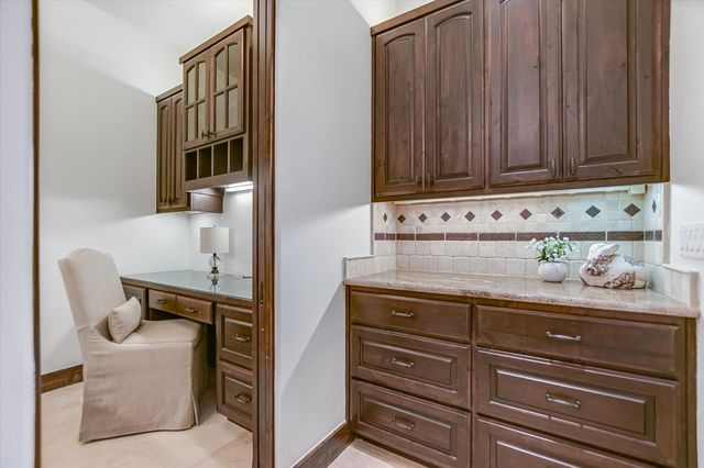 26804 Masters Parkway, Spicewood, TX 78669