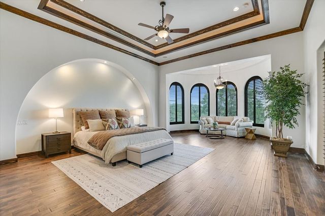 26804 Masters Parkway, Spicewood, TX 78669