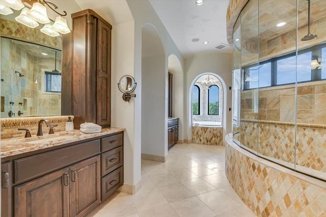 26804 Masters Parkway, Spicewood, TX 78669