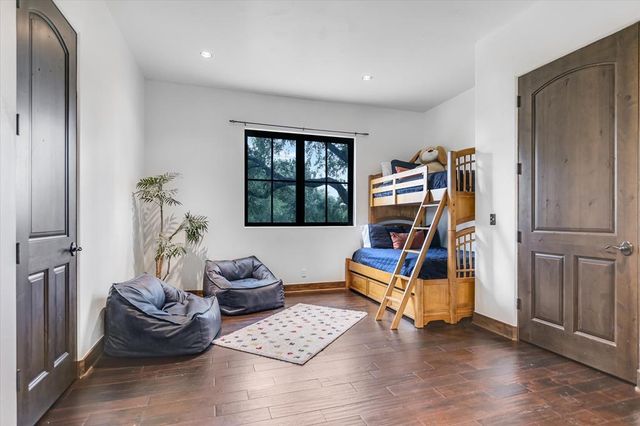 26804 Masters Parkway, Spicewood, TX 78669