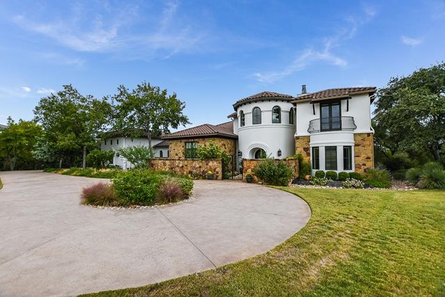 26804 Masters Parkway, Spicewood, TX 78669