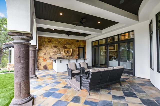 26804 Masters Parkway, Spicewood, TX 78669