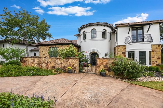 26804 Masters Parkway, Spicewood, TX 78669