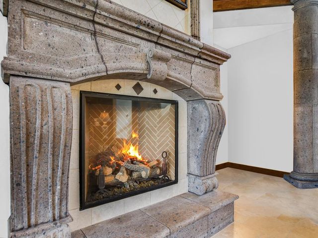 26804 Masters Parkway, Spicewood, TX 78669