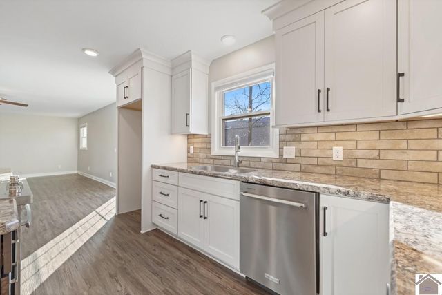 8189 State Route 94 W., Murray, KY 42071