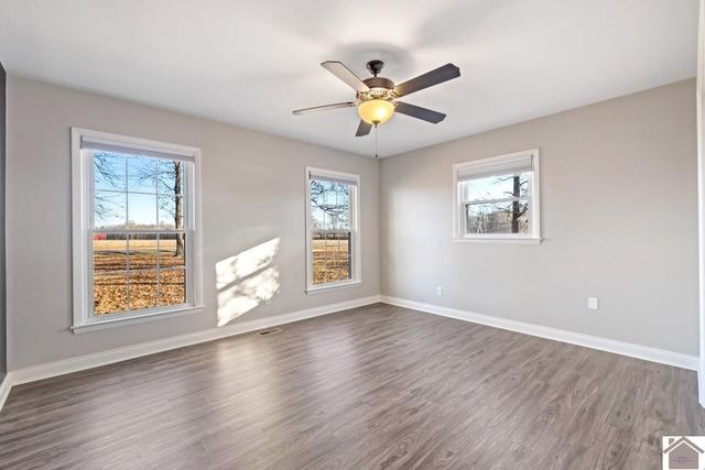 8189 State Route 94 W., Murray, KY 42071